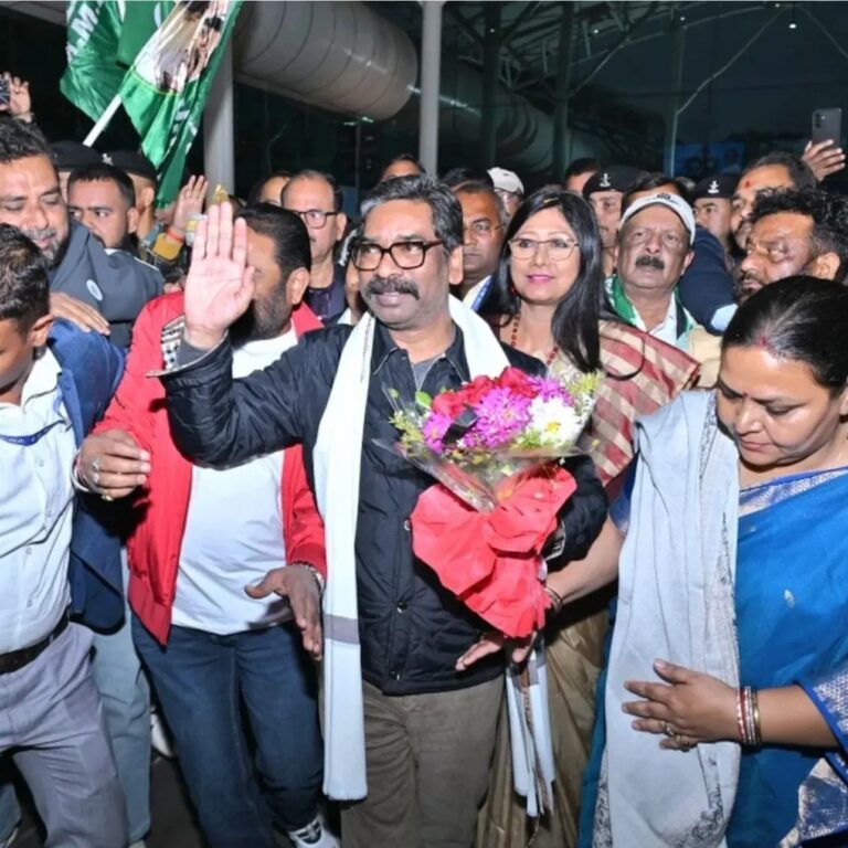 हेमंत-कल्पना दावोस से लौटे, उपल्बद्धियों से झारखंड को कराया रूबरू