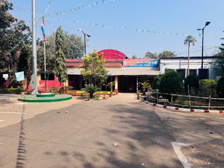 इबादत , भाईचारे , सहनशीलता , संयम सहित मानवीय और आध्यात्मिक गुणों के जीवन में समायोजन के लिए कैदी भी रख रहे रोज़ा।