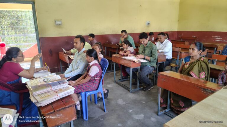 *डी ए वी विद्यालय में शिक्षक अभिभावक संगोष्ठी का आयोजन*