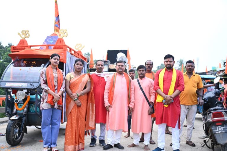 पहाडों पे विराजने वाले भोलेनाथ , पाकुड़ में धरनी पहाड़ पर भी हैं उपस्थित , जहाँ भोलेनाथ हैं , वहाँ भक्तों का पहुँचता है शैलाब।